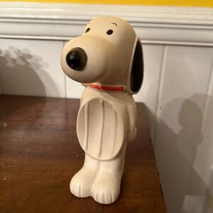 Avon Snoopy Soap Dish